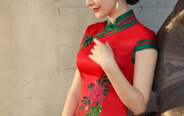 彩衣舞品牌图片